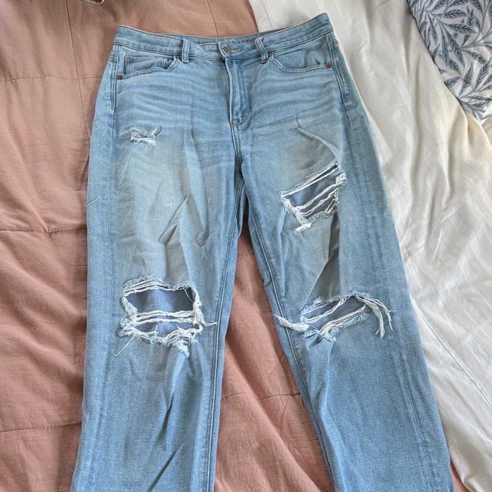 American Eagle distressed jeans